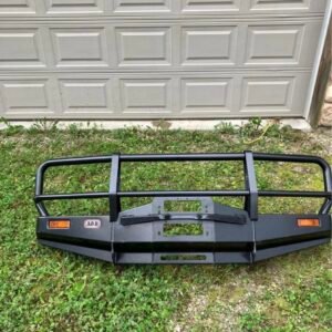 ARB Front Bumper (Model 341140 / 341150) – 1994 Toyota Land Cruiser – Near New
