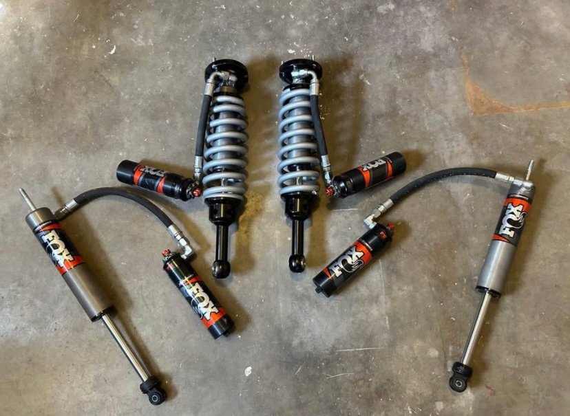 2.5 Performance Elite Series Suspension w/ Remote Reservoirs – 2nd & 3rd Gen Toyota Tacoma