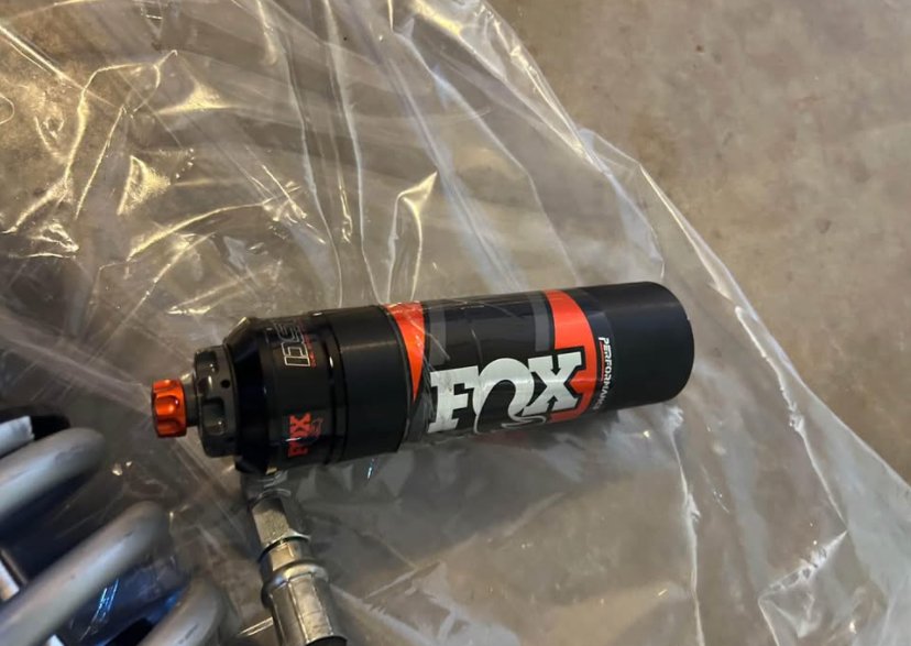 2.5 Performance Elite Series Suspension w/ Remote Reservoirs – 2nd & 3rd Gen Toyota Tacoma - Image 9