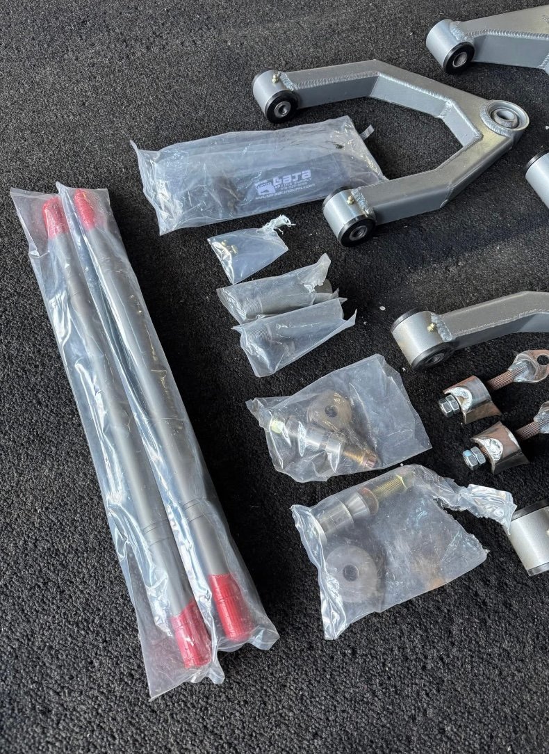 Wicked Creations 3.5” 4WD Long Travel Kit – 2000–2003 Toyota Tundra & Sequoia (Brand New) - Image 4